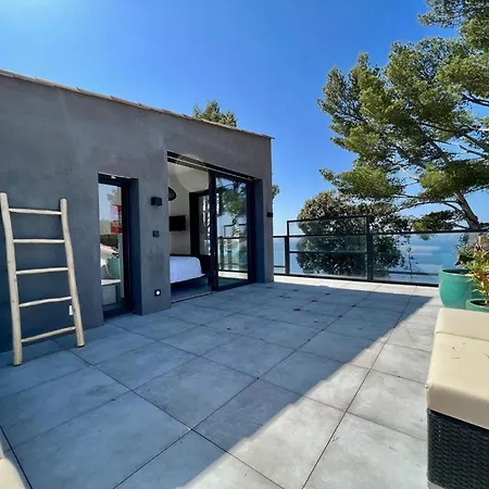 650, Vue Magnifique, Entierement Renovee Avec Piscine Villa