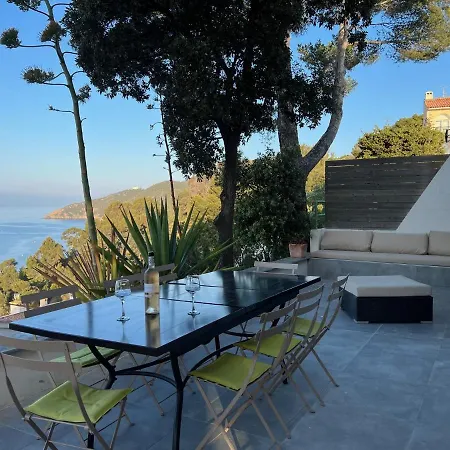 650, Vue Magnifique, Entierement Renovee Avec Piscine *